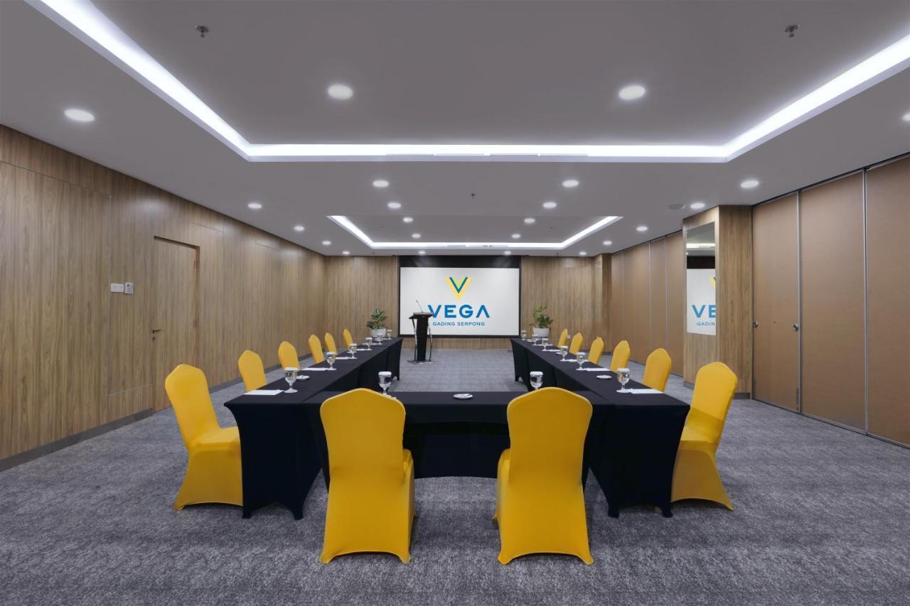 Vega Hotel Gading Serpong Extérieur photo