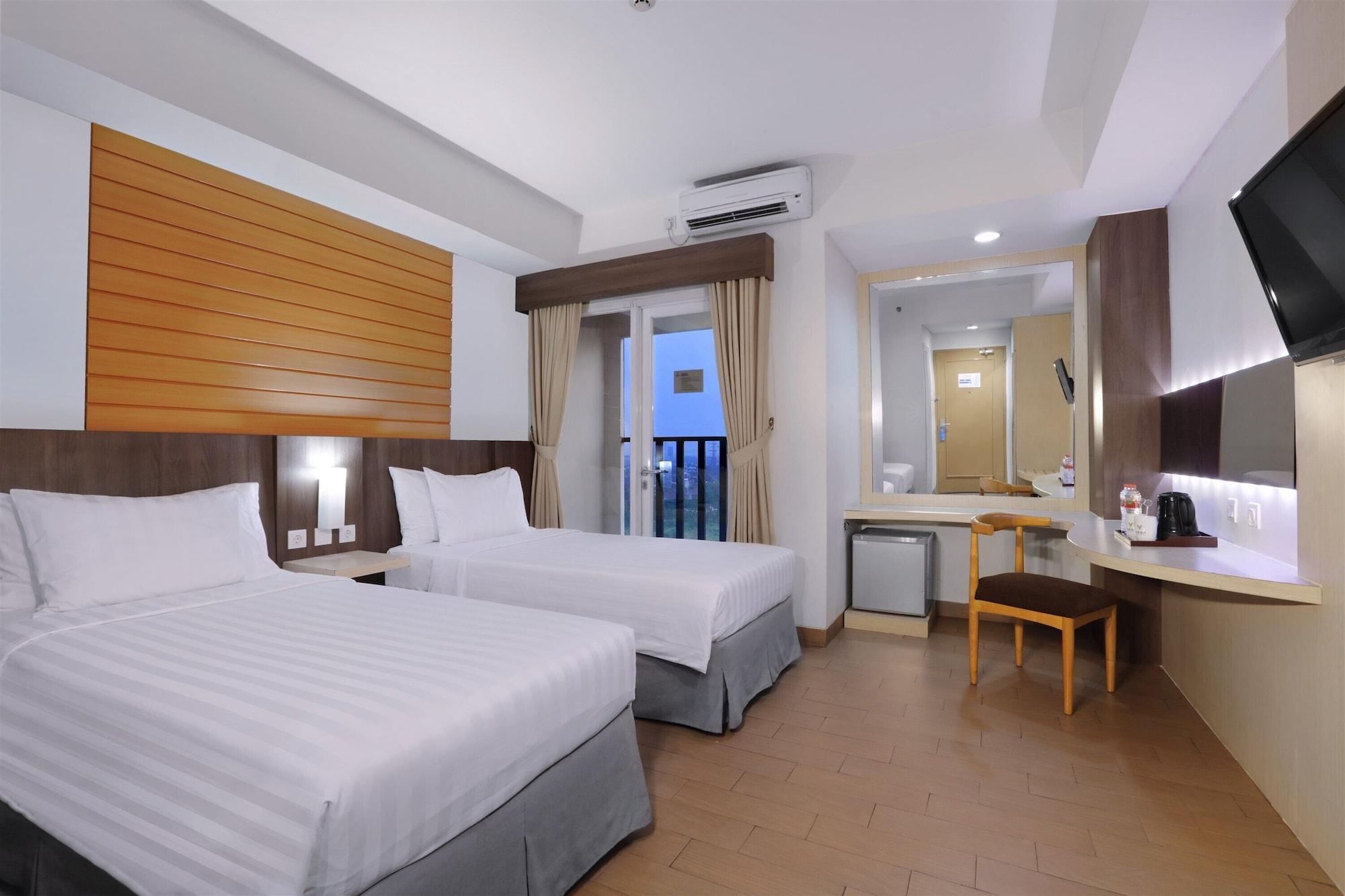 Vega Hotel Gading Serpong Extérieur photo