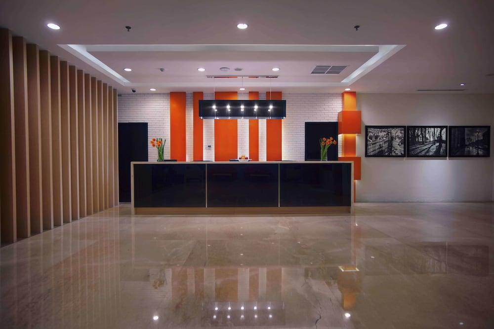 Vega Hotel Gading Serpong Extérieur photo