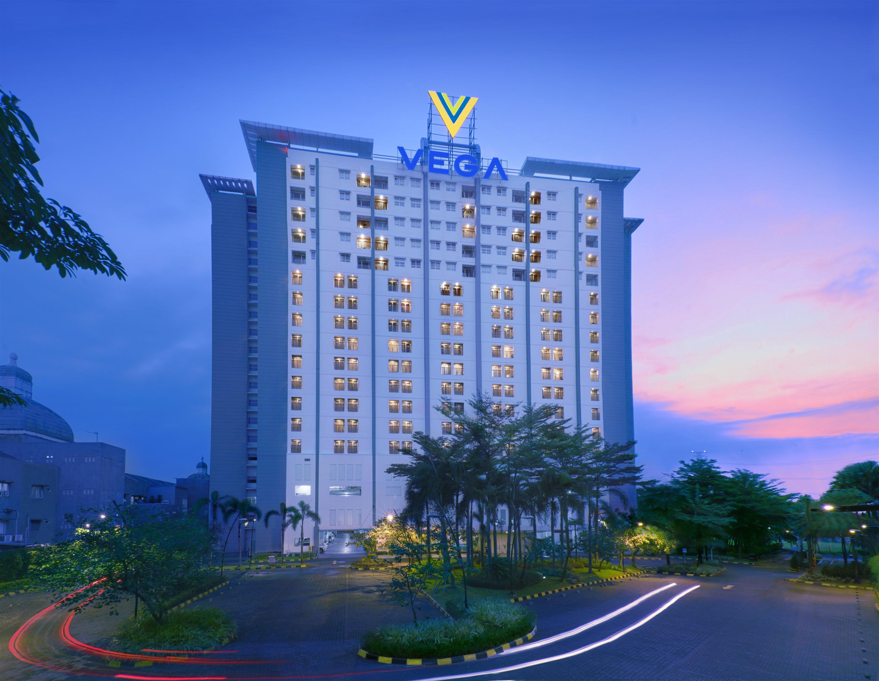 Vega Hotel Gading Serpong Extérieur photo