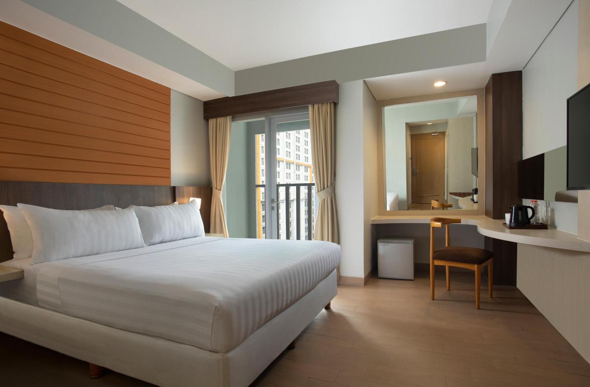 Vega Hotel Gading Serpong Extérieur photo